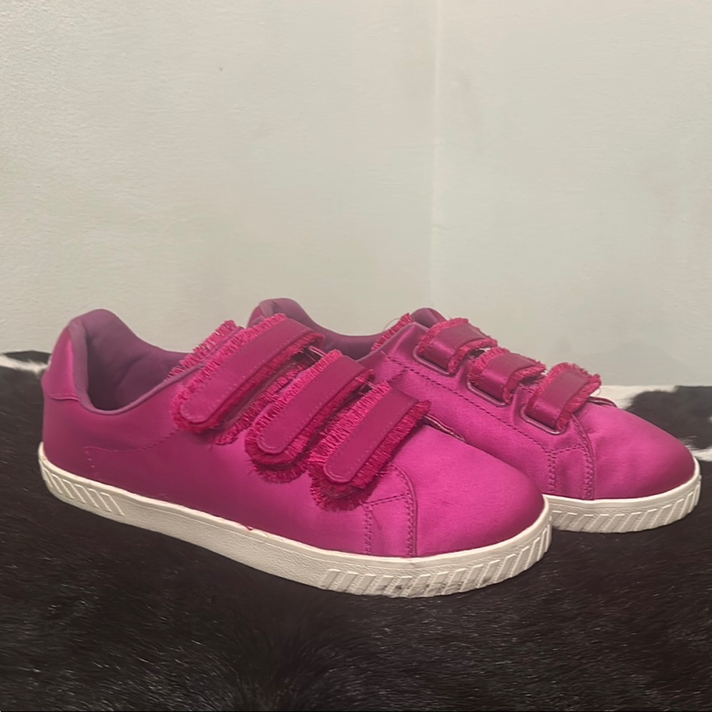 Tretorn Hot Pink Velcro Athletic Shoes Size 9